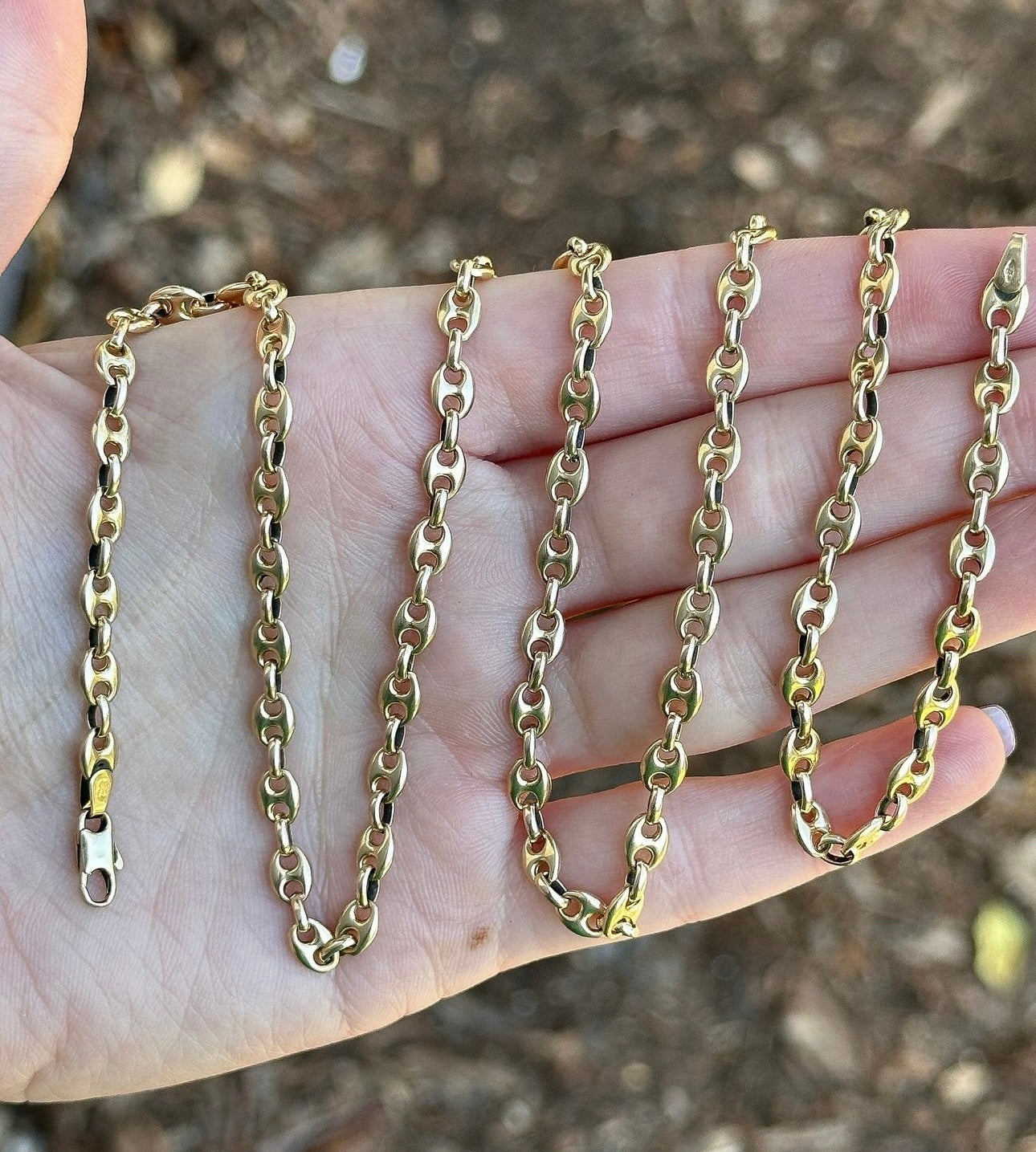 Vintage 9ct solid Mariner link chain by UnoAErre- 26.25”