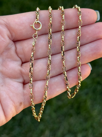 9ct Antique yellow gold chain with Victorian tag - 18.5”