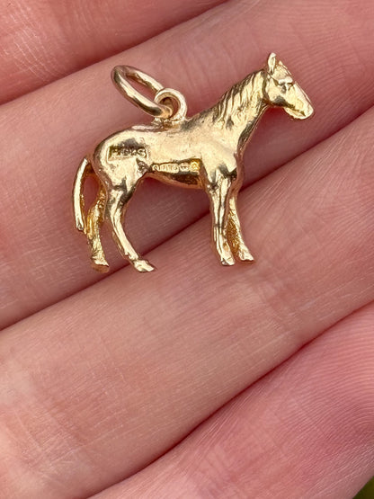 9ct Vintage Horse Pendant 🐎