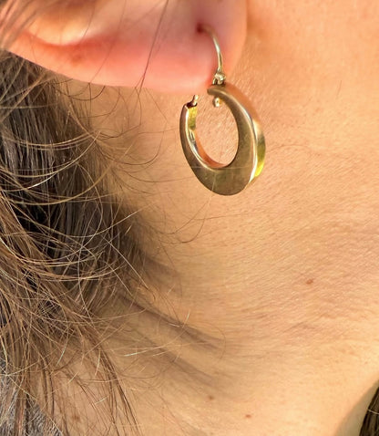 10k Vintage Crescent Moon Hoop Earrings 🌙