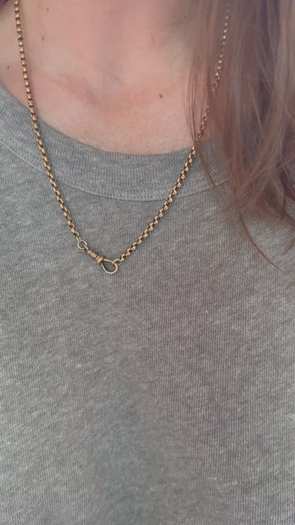 9ct Antique Beveled Belcher chain with swivel dog clip - 21.25”