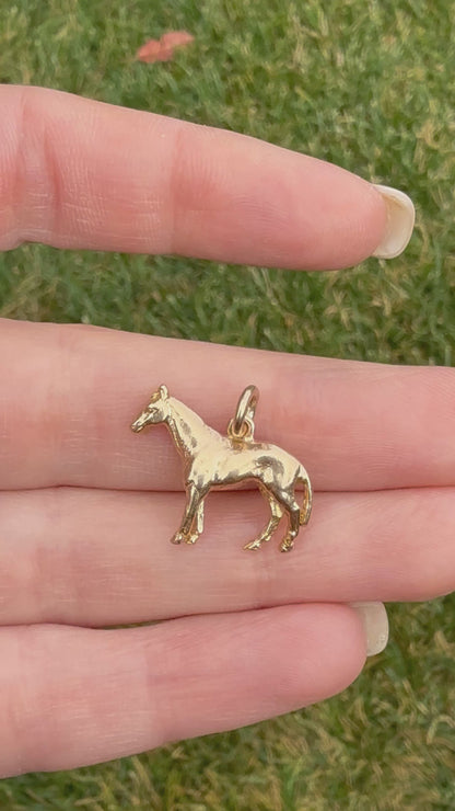 9ct Vintage Horse Pendant 🐎